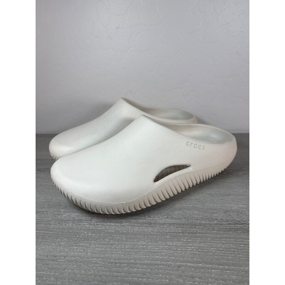 CROCS Other - Crocs Mellow Recovery Unisex Clogs Sz M6/W8 Comfort Casual Stucco Vented Slip-On